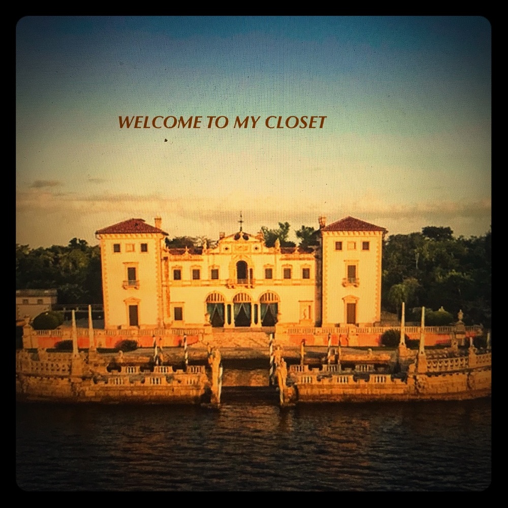 WELCOME TO MY CLOSET